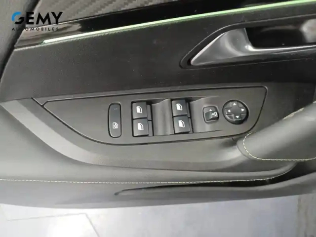 Peugeot 2008 puretech 130 s&amp;s eat8 — photo 12