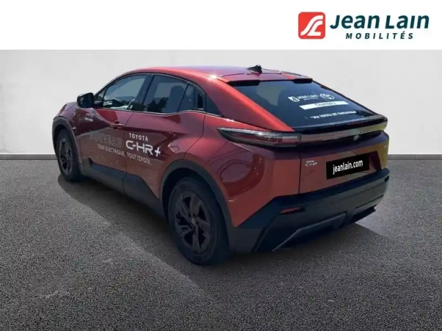 Toyota C-Hr + — photo 7