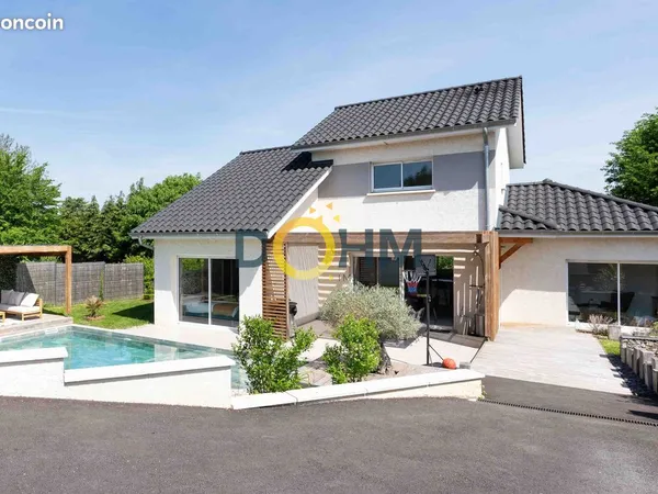 Villa 5 pièces 123 m²