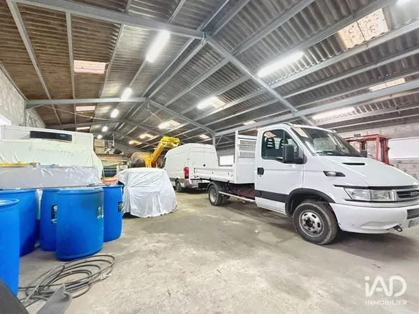 Local commercial 400 m²