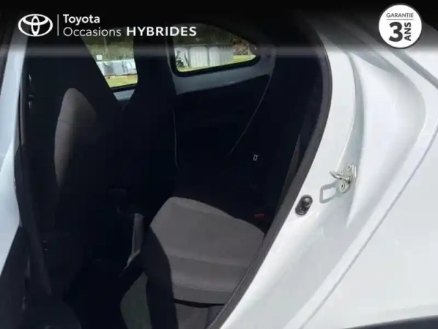 Toyota Aygo X 1.0 vvt-i 72ch dynamic — photo 12