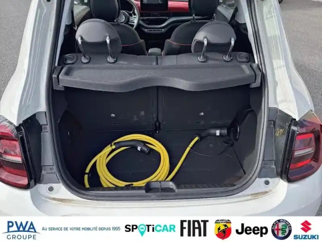 Fiat 500 e 118ch (red) my25 — photo 6