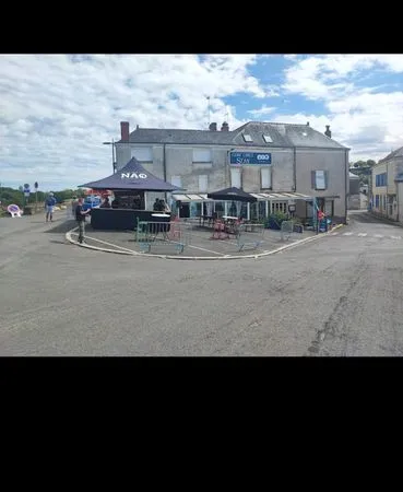 Commerce restaurant bord de Loire