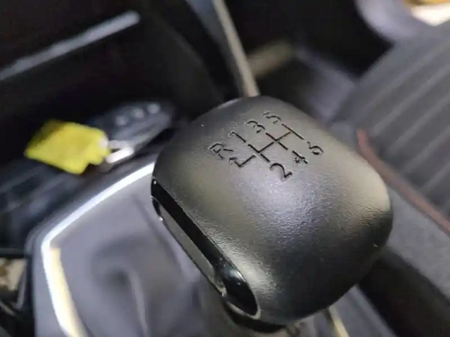 Peugeot 208 bluehdi 100 s&amp;s bvm6 — photo 62