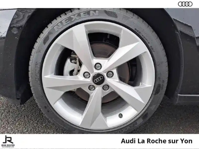 Audi A3 sportback 40 tfsie 204 s tronic 6 — photo 8