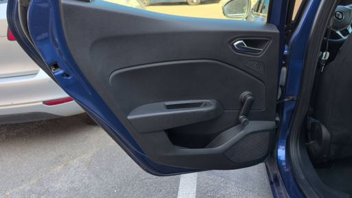 Renault Clio 1.0 TCe 100 - Zen – 2019 – 103769 km – Essence – Boîte Manuelle — photo 19
