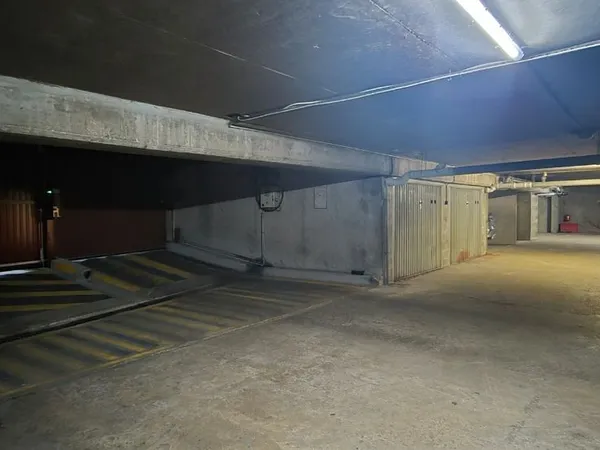 Box / garage Gentilly