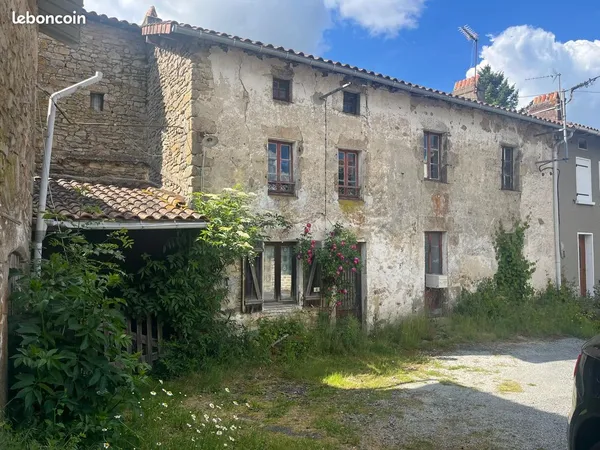 MAISON de village
