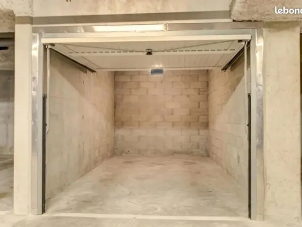 Stationnement Vente Nice   39000€