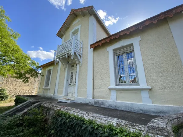 Maison 9 pièces 200 m²
