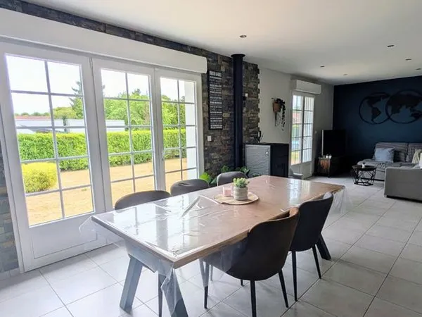 Maison de 85 m² individuelle 3 chambres, sous-sol complet sur terrain de 1 700 m²