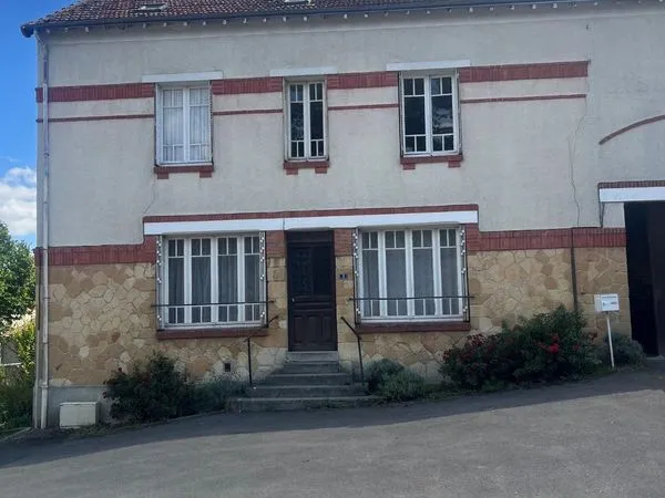 Maison 10 pièces 301 m²