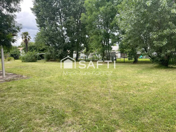 Terrain à bâtir plat, 1ère ligne, avec garage 31 m2