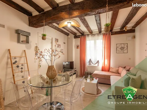 Studio 1 pièce 27 m²