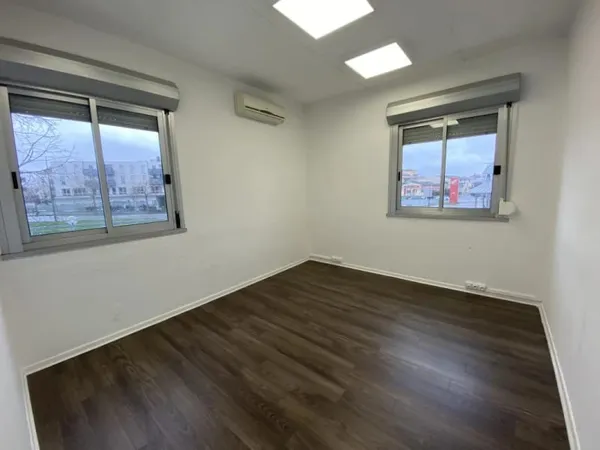Bureaux 90 m²