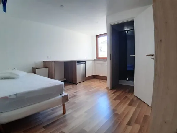 SAINT DIE studio meublé NEUF 18.54m²