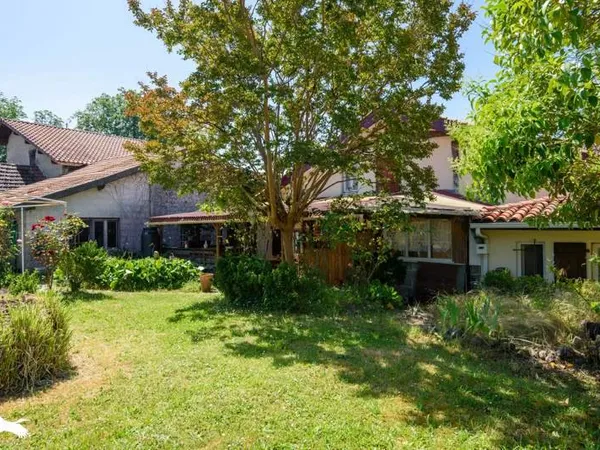 Maison 7 pièces 190 m²