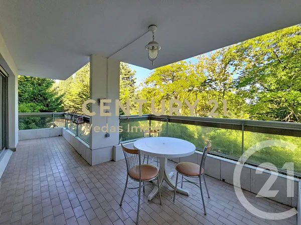 Appartement 7 pièces 116 m²