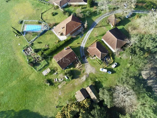 Maison 10 pièces 200 m²