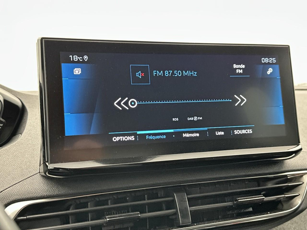 Peugeot 3008 puretech 130ch s&s bvm6 allure pack — photo 22