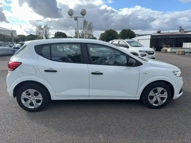 Dacia Sandero eco-g 100 - 22 — photo 24