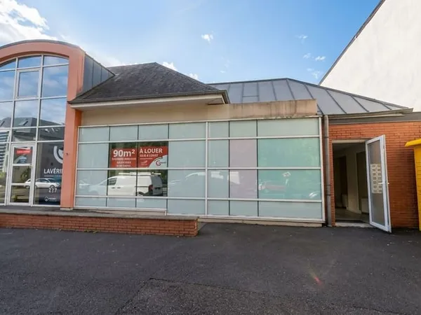 Local commercial 90 m²