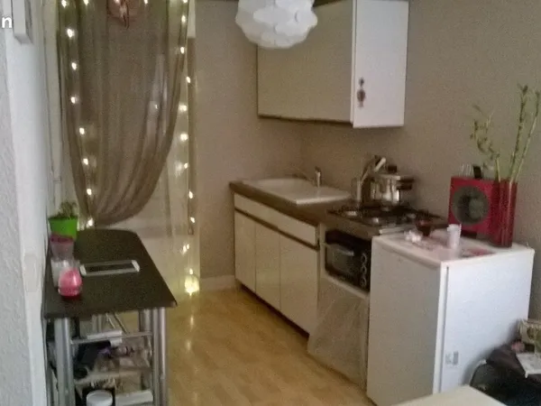 Charmante maison de bourg meublée avec parking - 34m2 - Saint-Babel