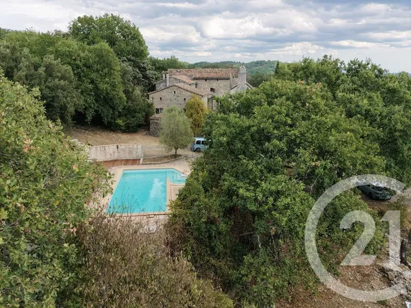 Maison 7 pièces 320 m²