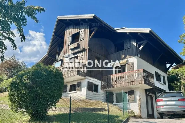 Maison 8 pièces 222 m²