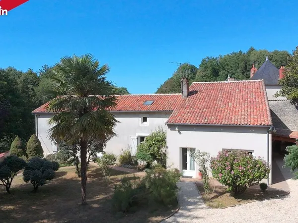 Maison 6 pièces 276 m²