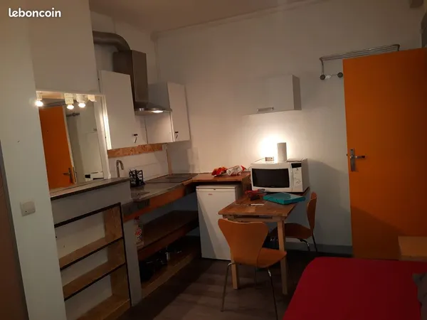 Petit STUDIO Meublé Lille Moulins Propre Tout confort dans petit immeuble sécurisé 355