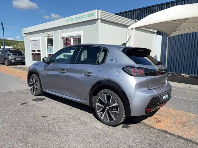 Peugeot 208 electrique 50 kwh 136ch — photo 19