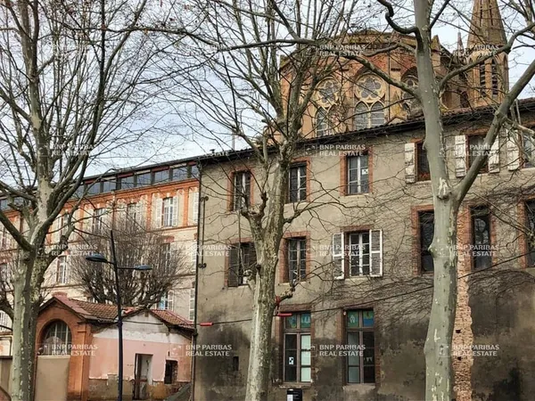 Bureaux 296 m²