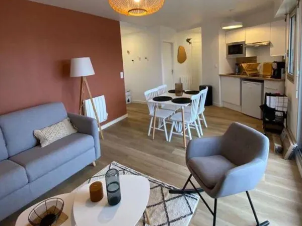 T2 meublé 2 pièces 42 m² refait à neuf