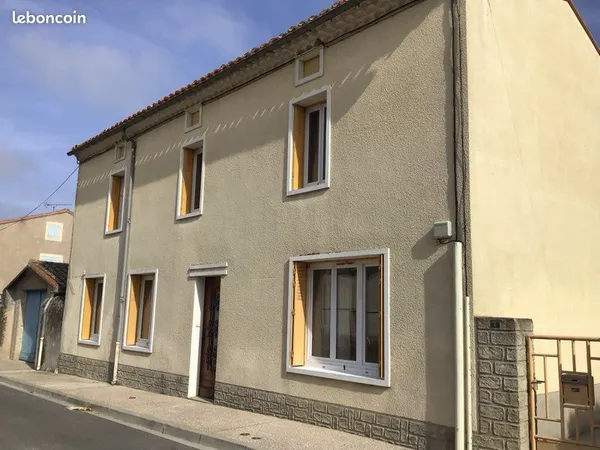 Maison de village proche toutes commodités