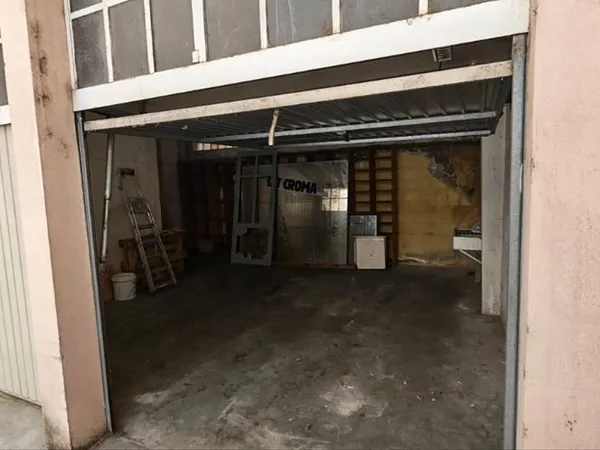 Garage hyper centre proche mairie