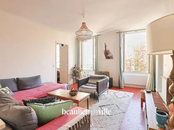 Vends t3 - 84 m² - Aix-en-Provence 13100