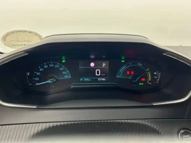 Peugeot 208 electrique 50 kwh 136ch — photo 56