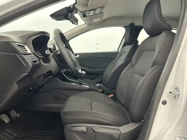 Renault Clio blue dci 85 — photo 41