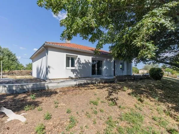 Maison de plain-pied 4 pièces 97 m²