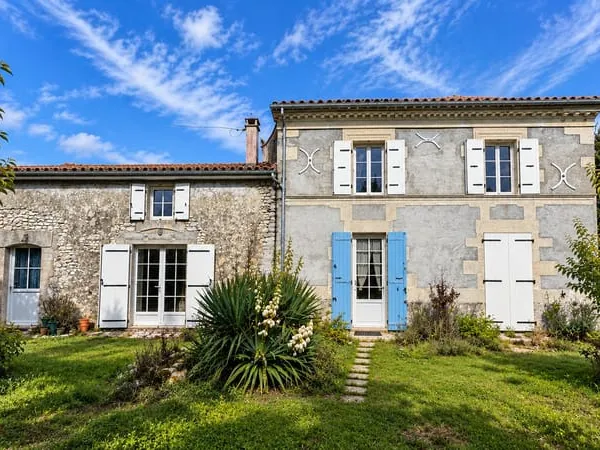 Charentaise de charme et potentiel
