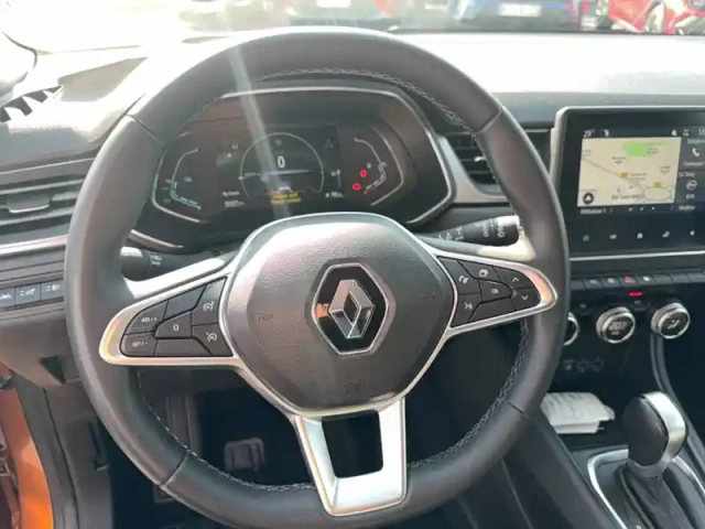 Renault Captur e-tech 145 - 21 — photo 15