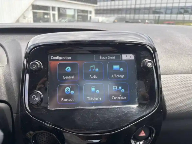 Peugeot 108 vti 72ch s&amp;s bvm5 — photo 8