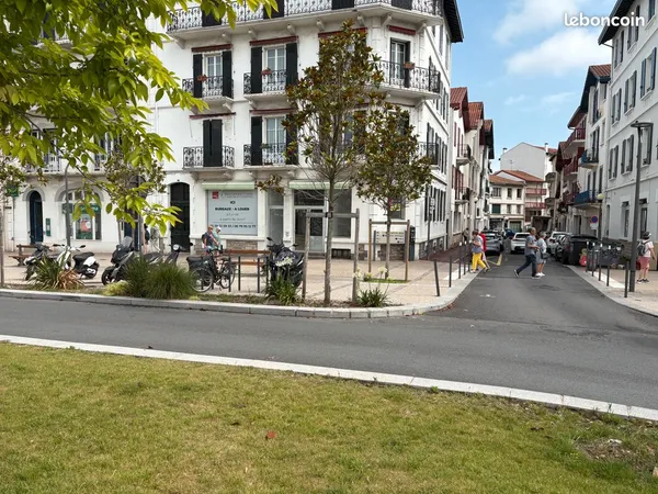Grand bureau 18 m² (climatisé / tout inclus) - Emplacement premium Gare / Espace Foch