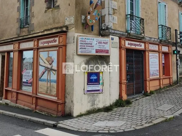 TRES BELLE VISIBILITE : Local commercial Redon 140 m2