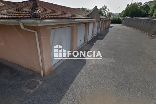 Stationnement Location Bourgoin-Jallieu   75€