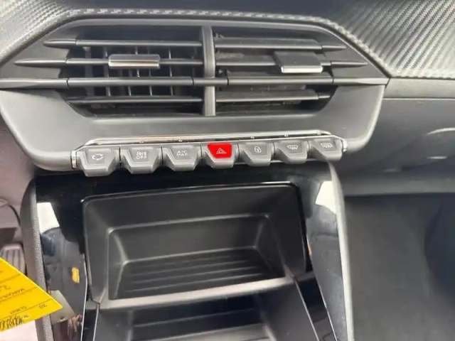 Peugeot 208 puretech 75 s&amp;s bvm5 like — photo 13
