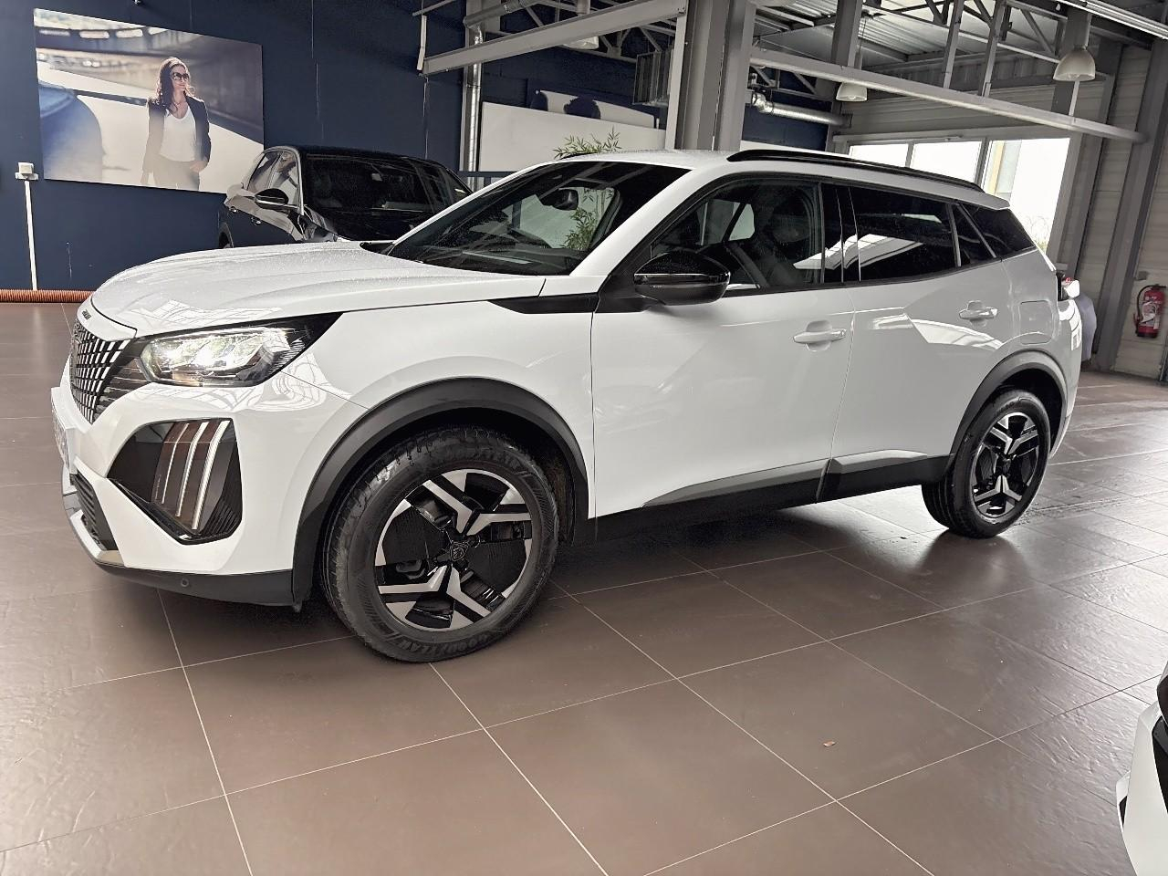 Peugeot 2008 130 s&s eat8 allure — photo 4