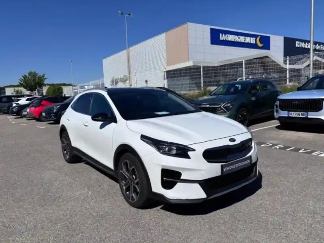 Kia Xceed 1.6 gdi 105ch + plug-in 60.5ch premium dct6 — photo 3