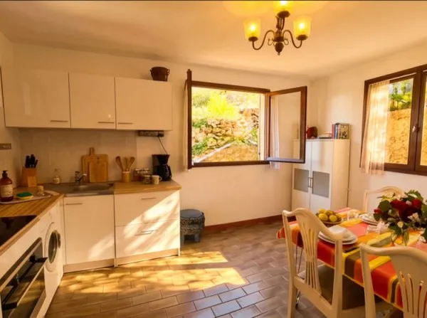 Type F2 42m² 1er etg maison U CANALE au village Spéloncato